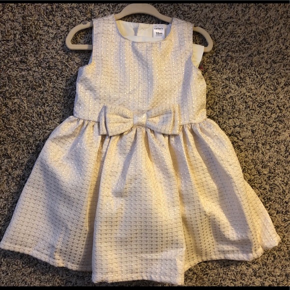 A golden shimmery dress for your princess! - Picture 1 of 8